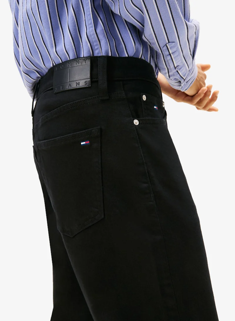 TOMMY JEANS  Sonny Di4187 Light Wash Jeans for Men | Best Price UAE