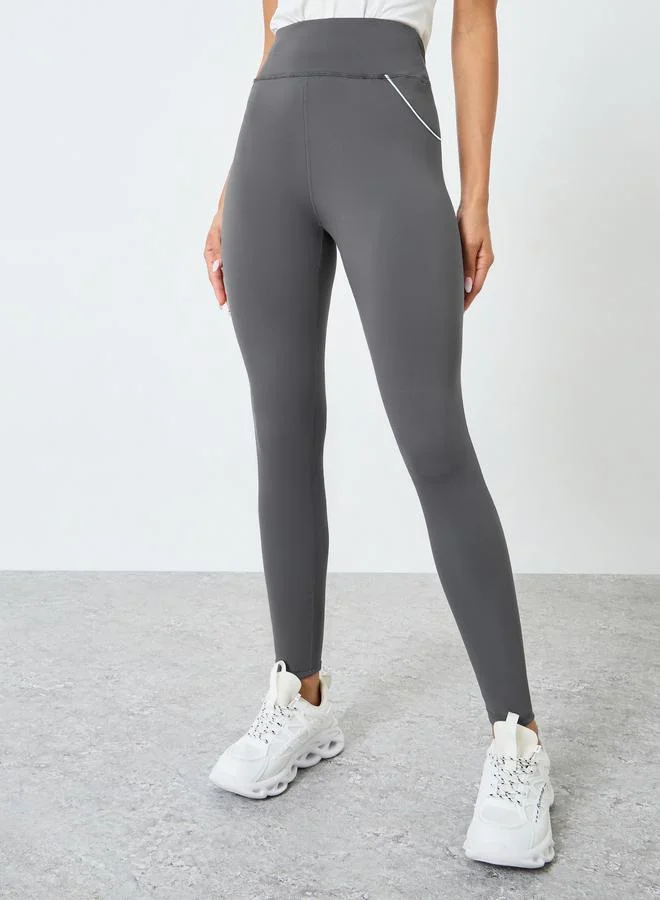 ستايلي اكتيف ليقنز بخطوط عاكسة ومنحنية جانبية