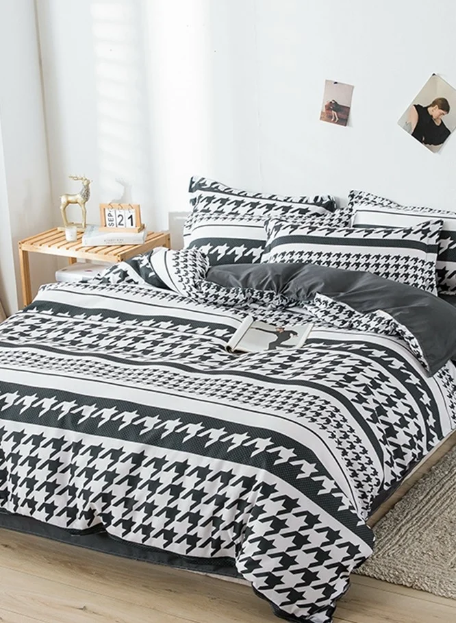 EHOME Four-piece Bedding Set Microfiber Soft Quilt Set With 1 Quilt Cover 1 Flat Sheet And 2 Pillowcases 2.2m Bed（220*240cm）