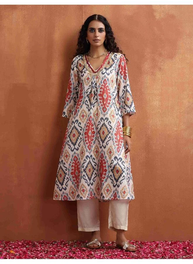 trueBrowns Off White Ikat Print Kurta Set