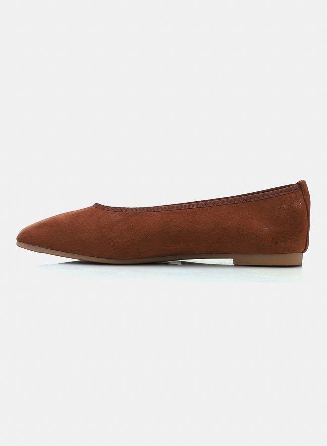 Dejavu Shoes FAN-DVTX-004 Suede Simple And Plain Brown Slip On For Women - Image 4