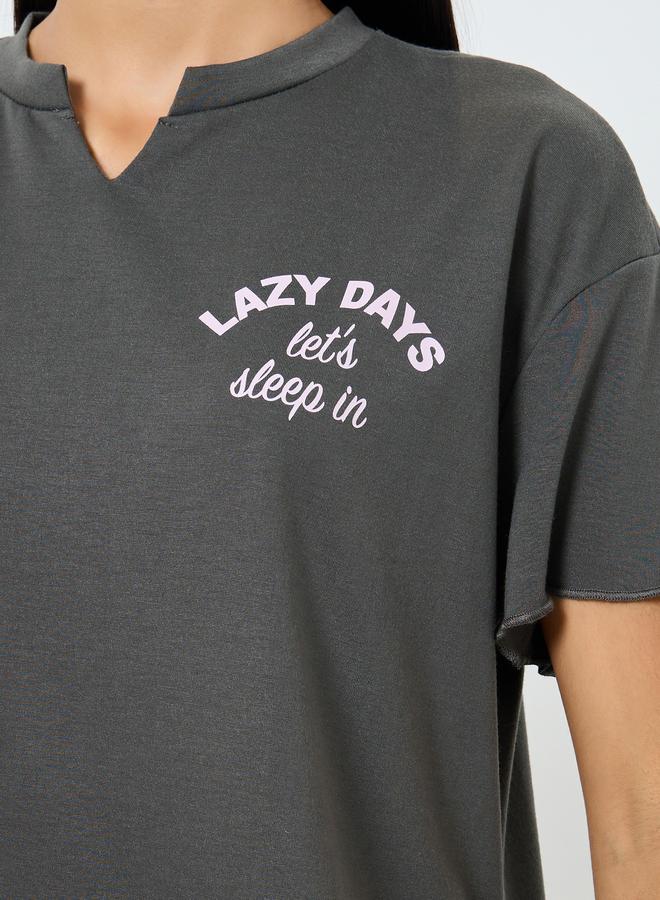 Styli Lazy Days Notch Neck Drop Shoulder Sleeve Sleep T-Shirt Dress - Image 3