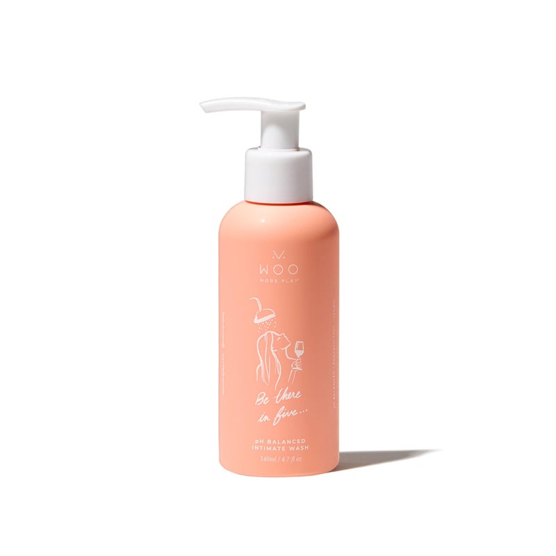 Woo More Play Be There In Five Feminine Wash pH Balanced Made With Natural Ingredients Aloe Calendula Extract Matricaria Flower Extract 47 fl oz - Image 1