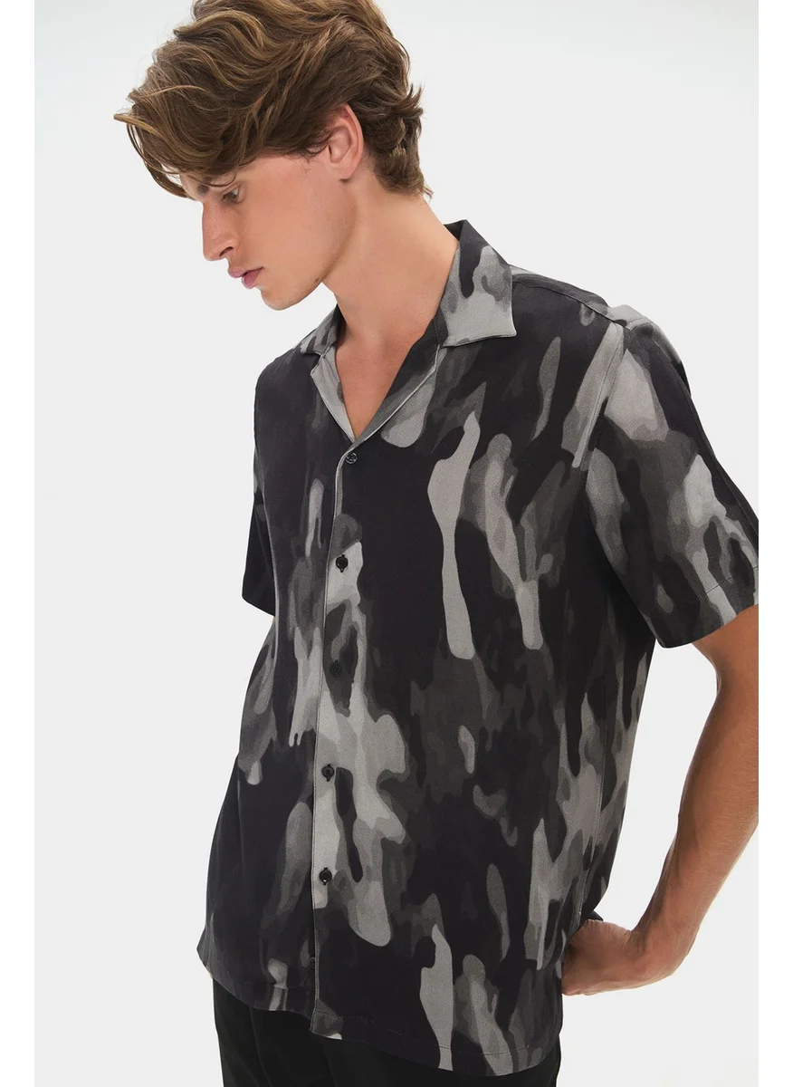 JUNE Exclusive Men's Short Sleeve Regular Shirt