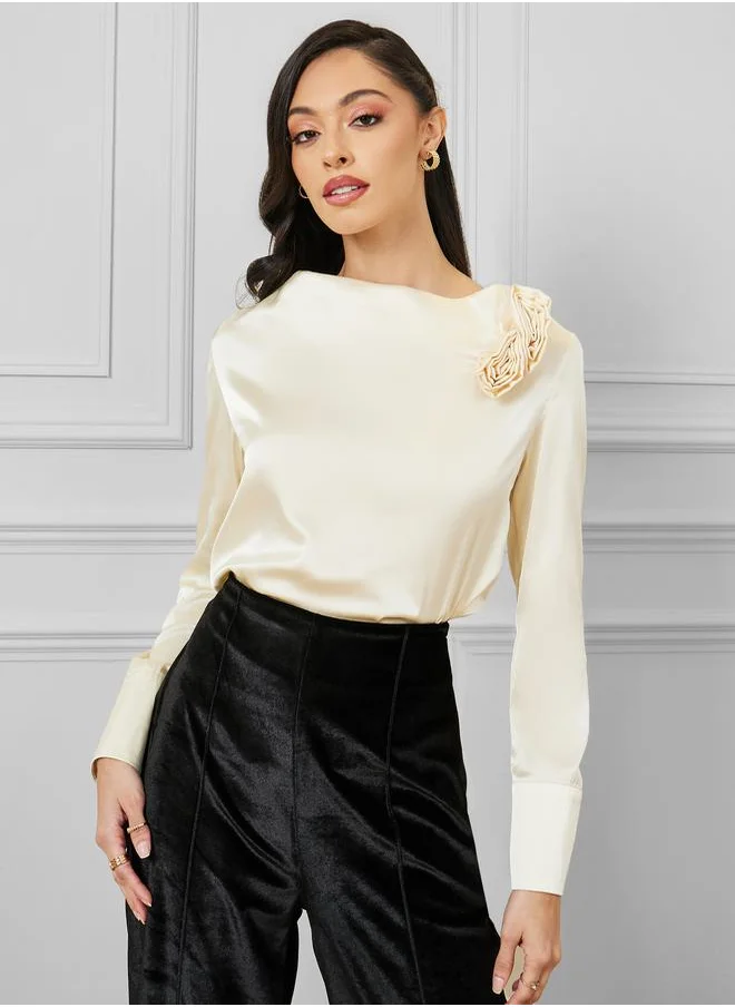 ستايلي Floral Applique Boat Neck Blouse