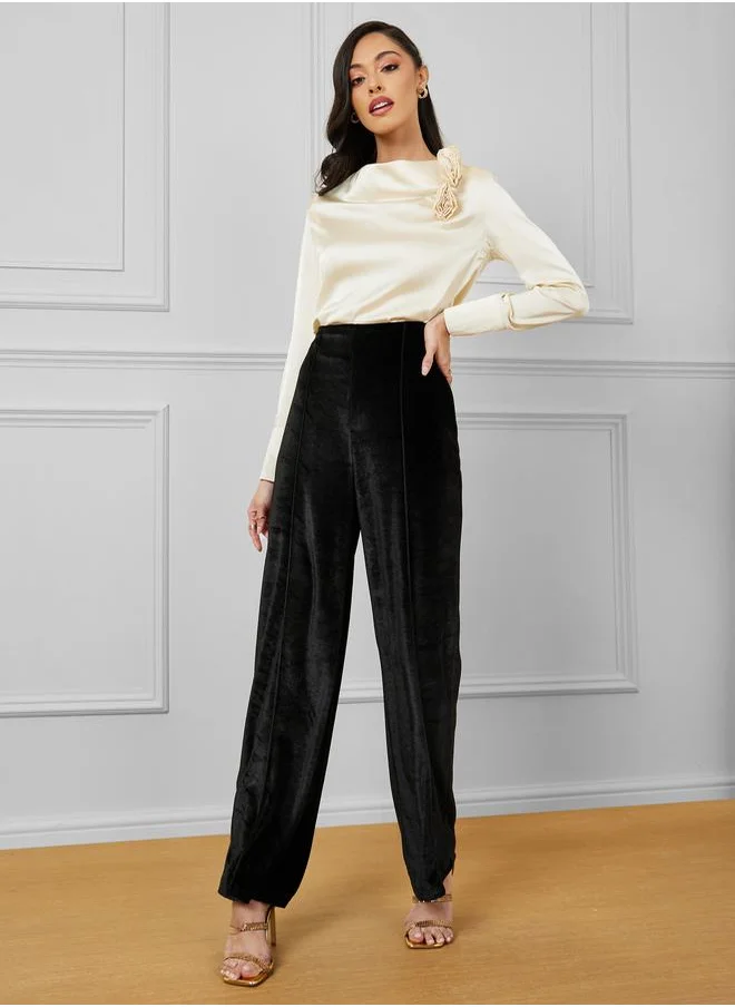 ستايلي Floral Applique Boat Neck Blouse