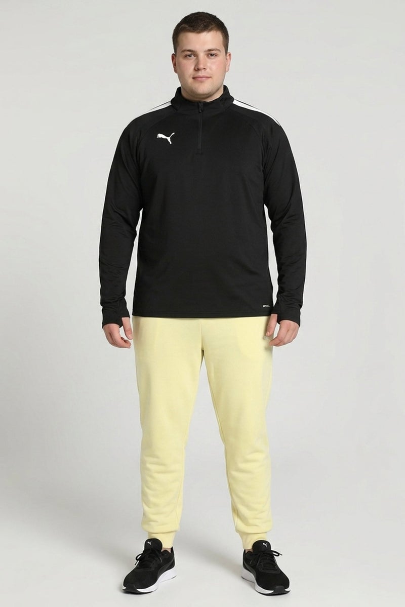 PUMA Men Sportswear Fit Long Sleeve Outdoor Sweatshirt, Black - Image 3