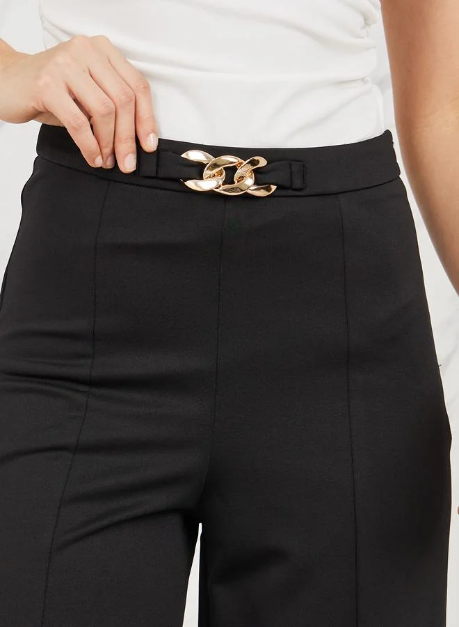 Styli Chain Accent Straight Leg Pant