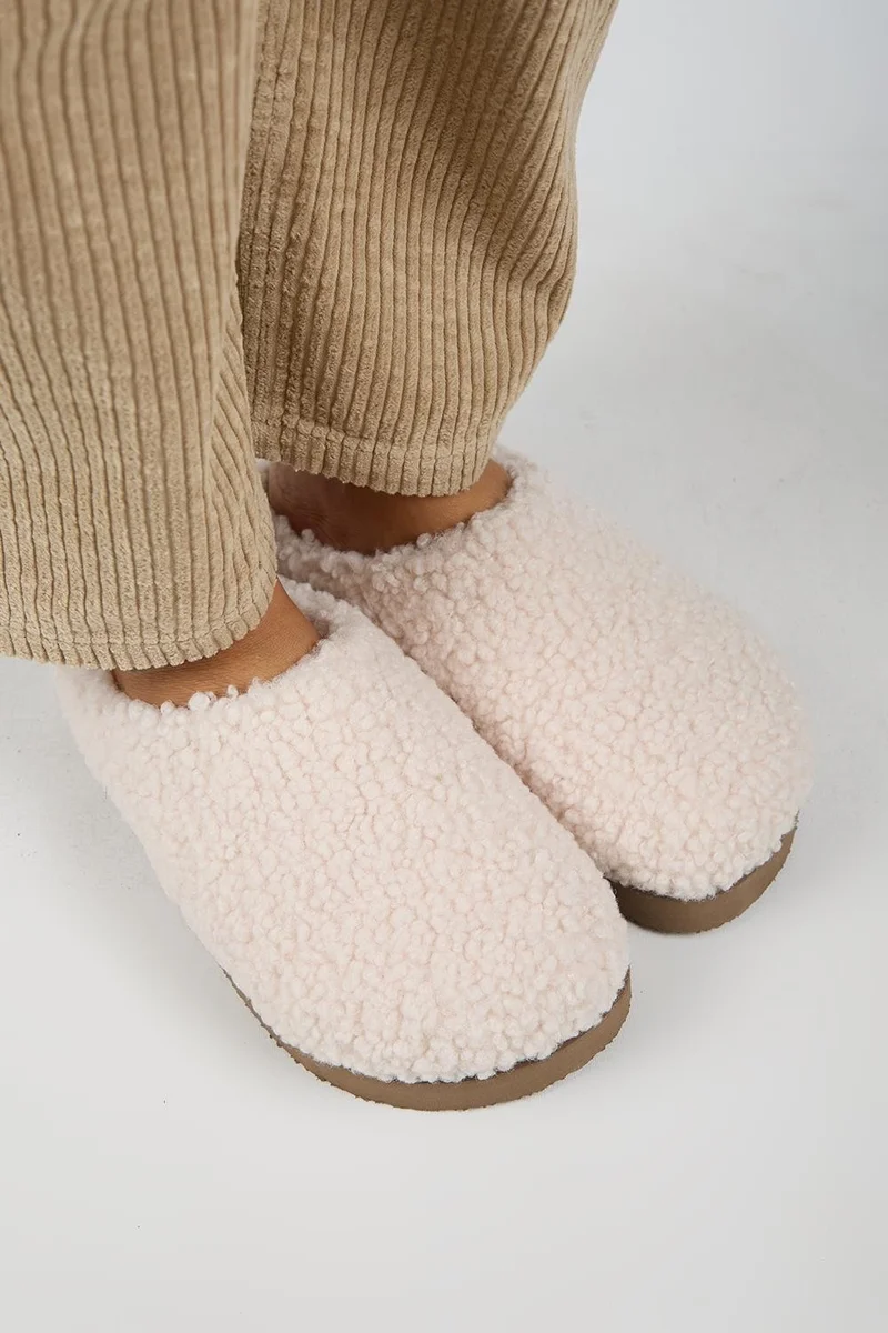 Manijero Manijero (Orlina) Women's Teddy Sabo Platform Slippers Beige