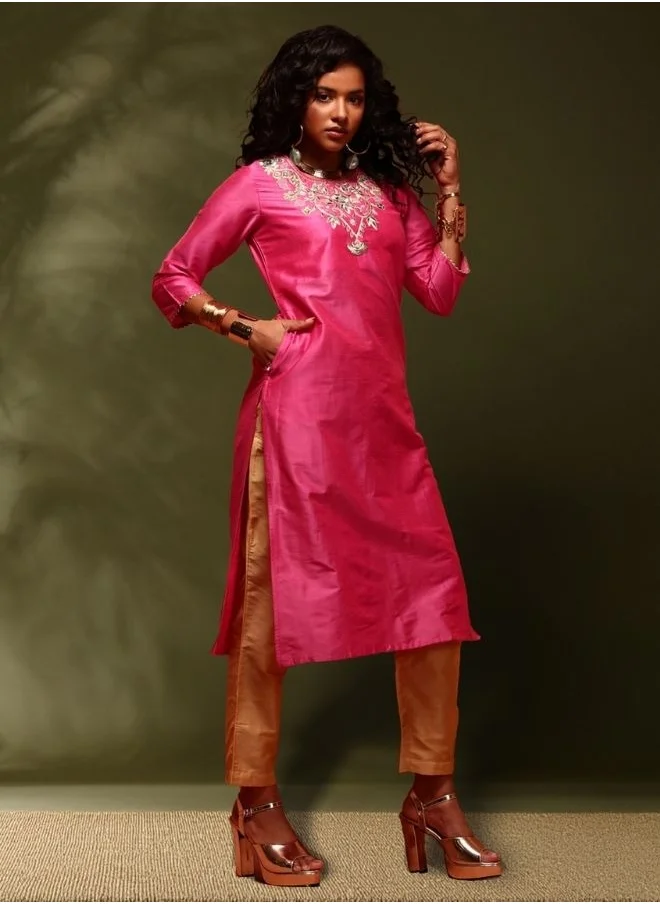 أبهشتي Embroidered kurta-pink