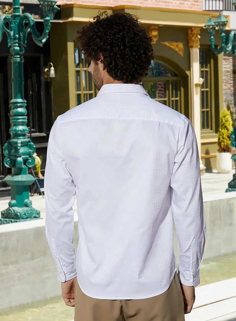 Campus Sutra Men's Daisy White Axis-Tactile shirt
