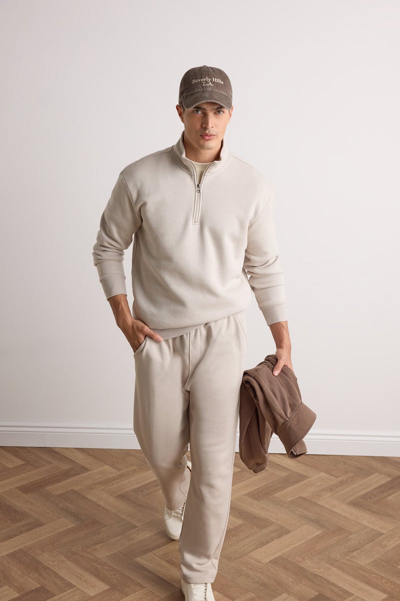 DeFacto Beige Man Regular Fit Half Zippered Basic Sweatshirt Casual - Image 2