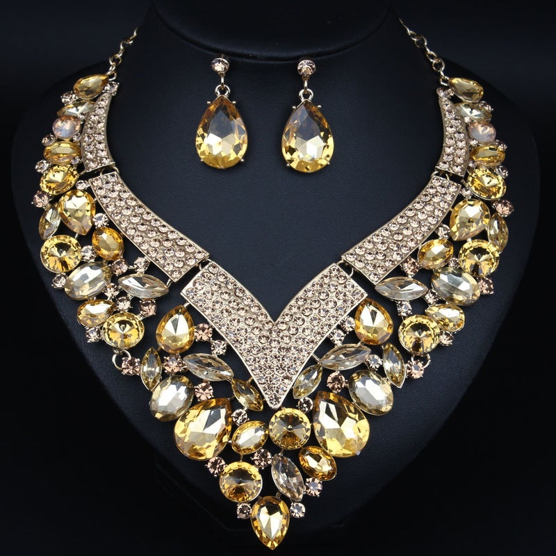 Women's Rhinestone Necklace and Earrings Set - Perfect Wedding Accessories for Bridesmaids, Elegant Crystal Ensemble for Special Occasions - Image 1