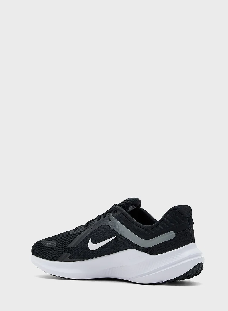 Nike Quest 5