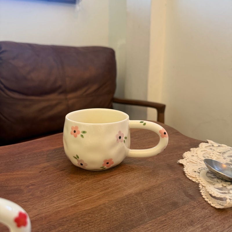 French Ins Retro Christmas Style Hand-Painted Ceramic Coffee Cup And Saucer, High-Looking Afternoon Tea Dessert Saucer - Image 1
