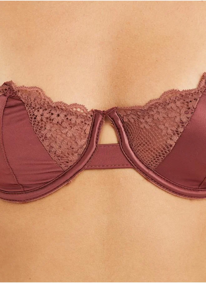 Styli Styli Non-Padded Wired Floral Scallop Edge Lace Balconette Bra with Cut and Sew Panel