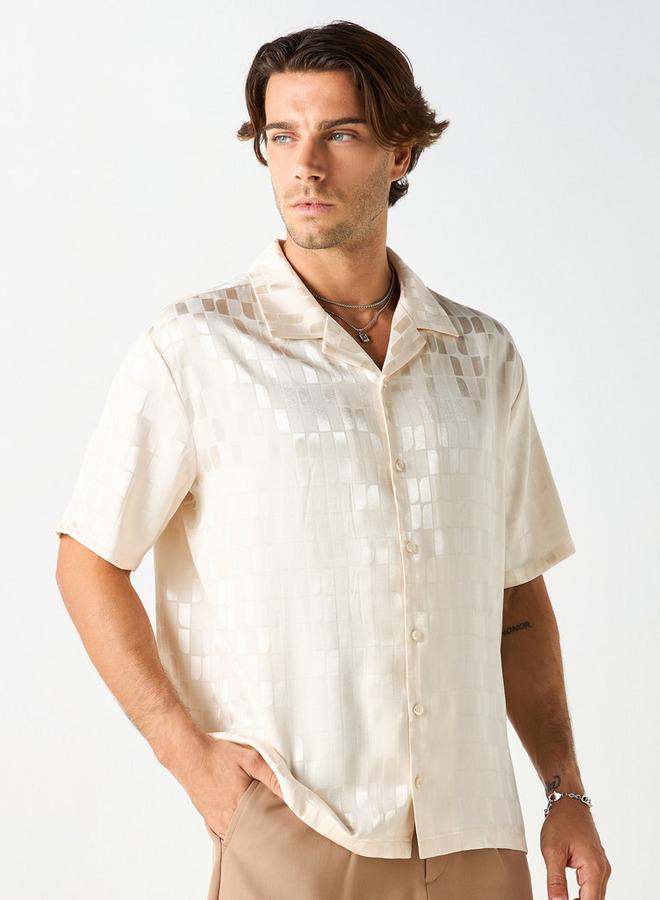Iconic All-Over Textured Camp Collar Shirt with Short Sleeves - Image 1