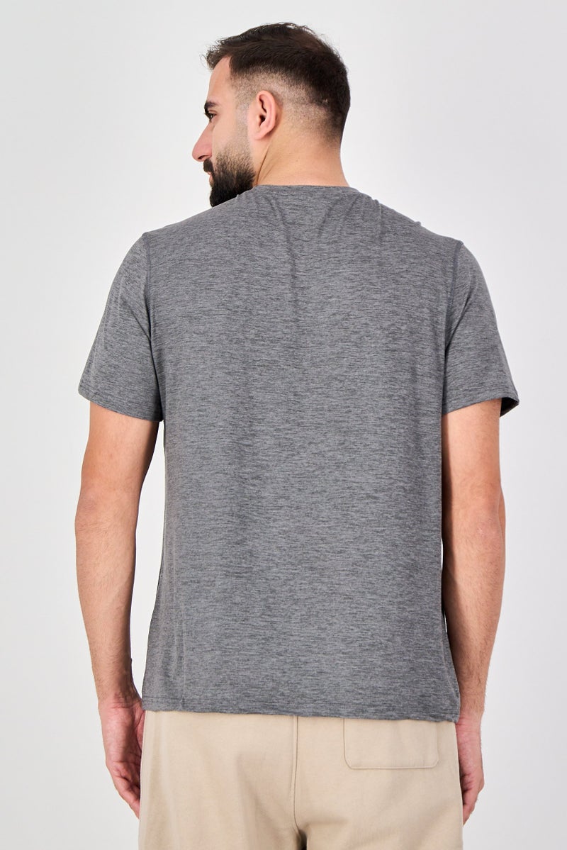MOTION Men Sportswear Fit Short Sleeve Training T-Shirt, Grey - Image 3