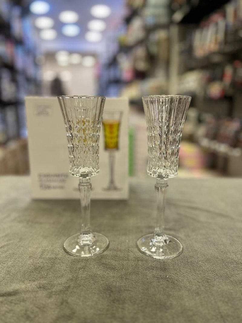 Exquisite Flute Design Glassware Set with Geometric Patterns - 6 Pieces - Image 4