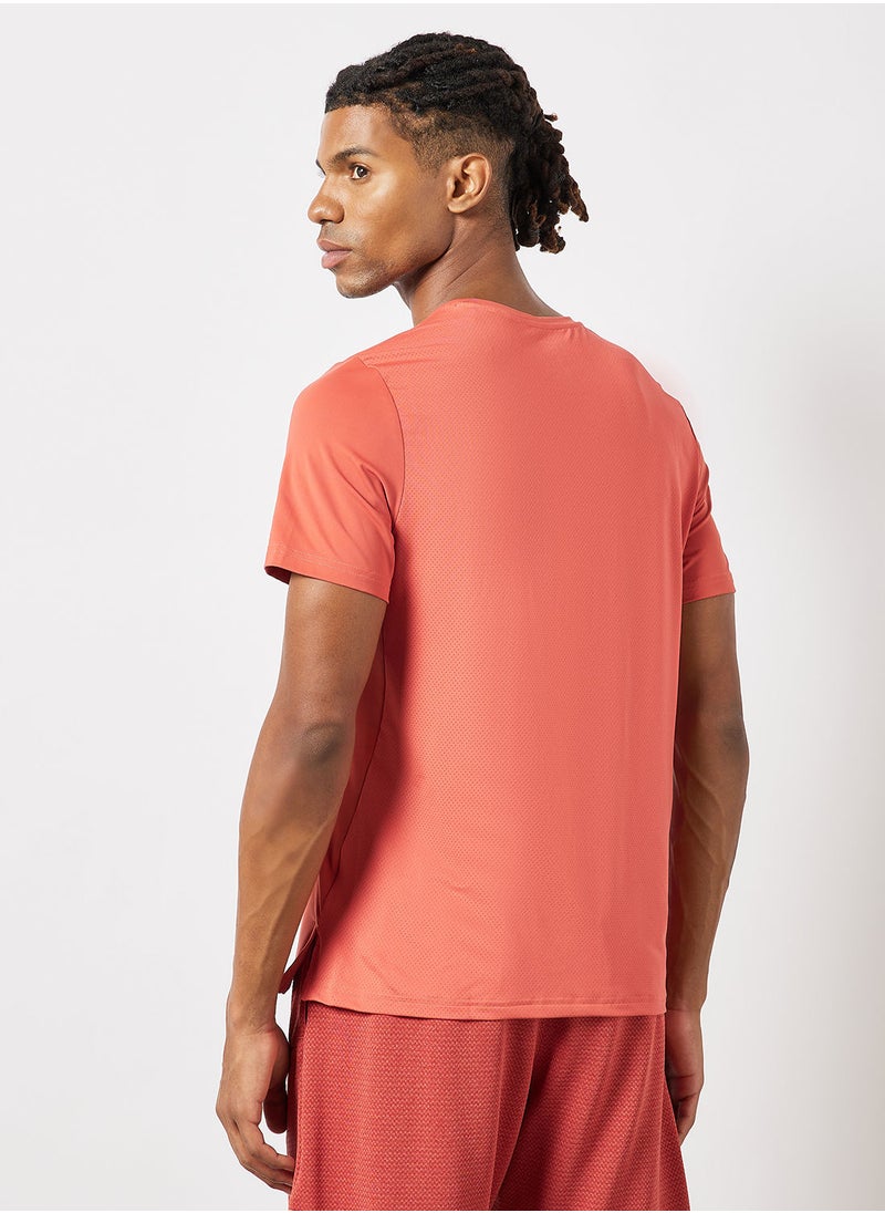 Reebok - Tech Style ACTIVCHILL Graphic Running T-Shirt - Image 1