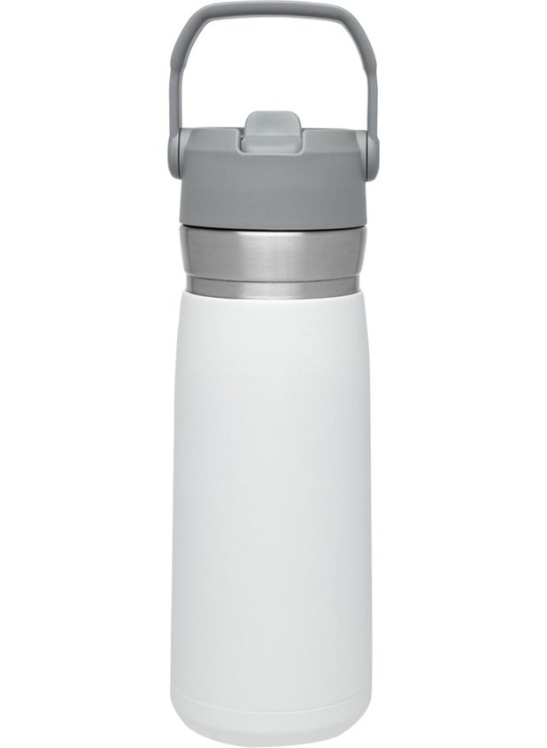 Stanley The Iceflow Flip Straw 0.65L / 22OZ Water Bottle  - Image 5