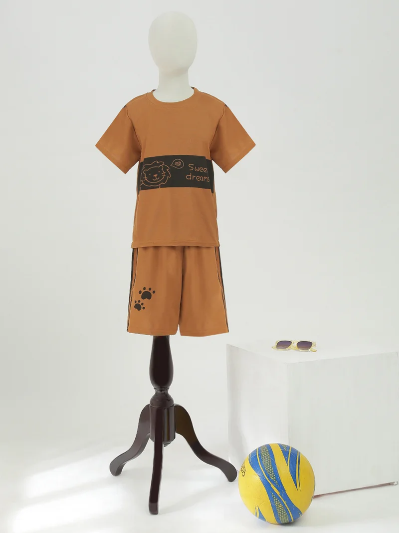 جلو باص Globus Boys Brown Round Neck Short Sleeves Graphic Print T-Shirt & Shorts Co-Ord Set
