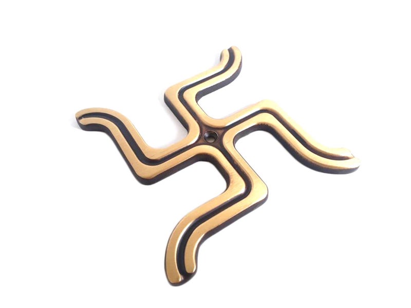 Palermo | Brass Swastik Hanging | Main Door Decoration | Gold | Vintage Theme | 90 x 90 mm | Indoor Use | Brass Craft for Home Entrance - Image 3