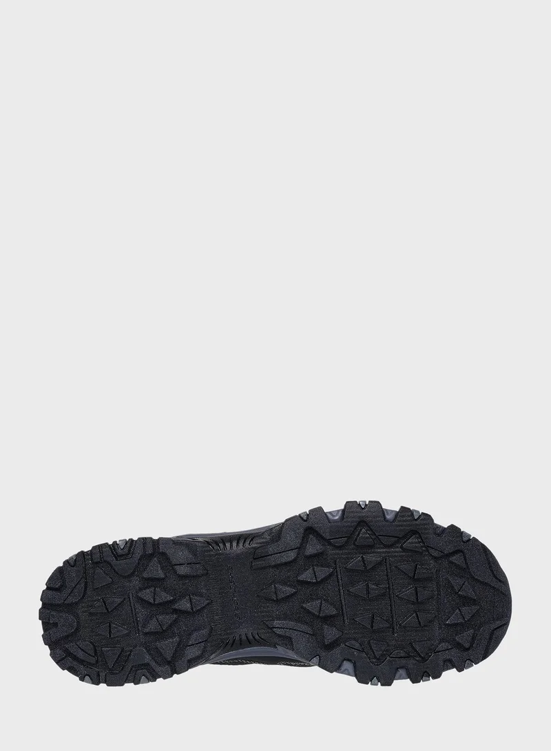 SKECHERS Hillcrest