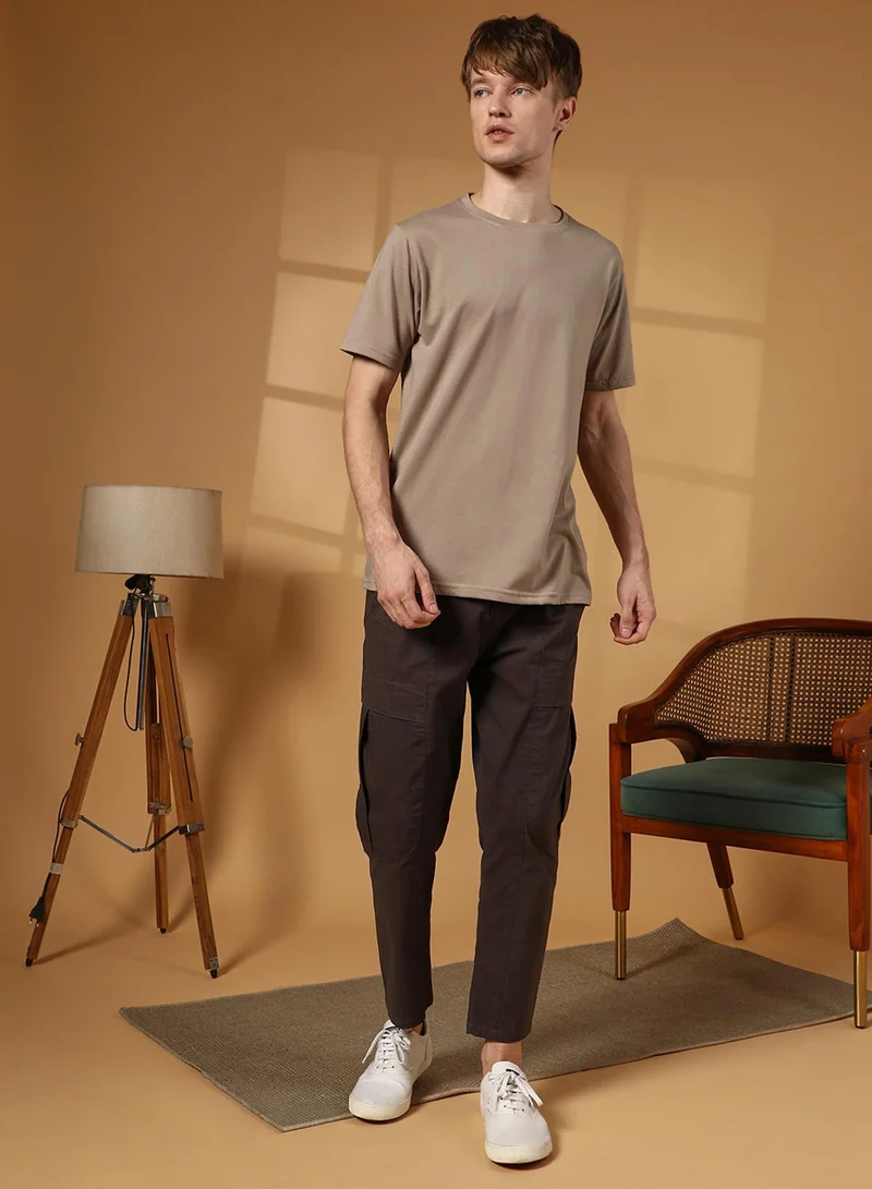 CAHOOT  Men's Cloud Grey Solid Regular T-Shirt for Men | Best Price UAE