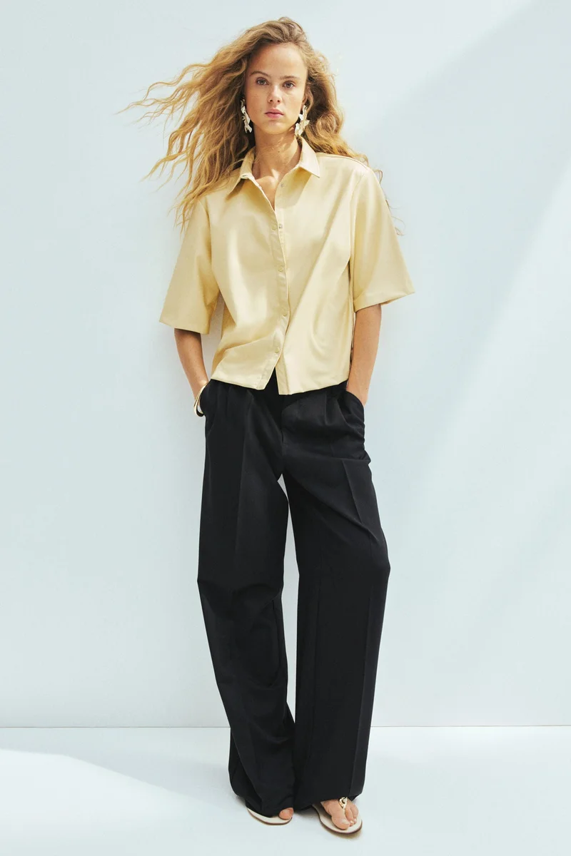 H&M Short-sleeved coated shirt