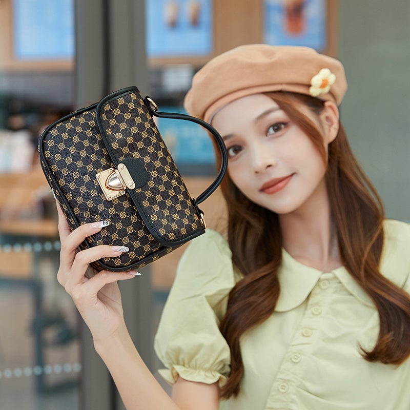 Trendy Women'S Bags Fashion Textured Versatile Crossbody Bag Fashion Retro Quilted Small Square Bag For Women - Image 4