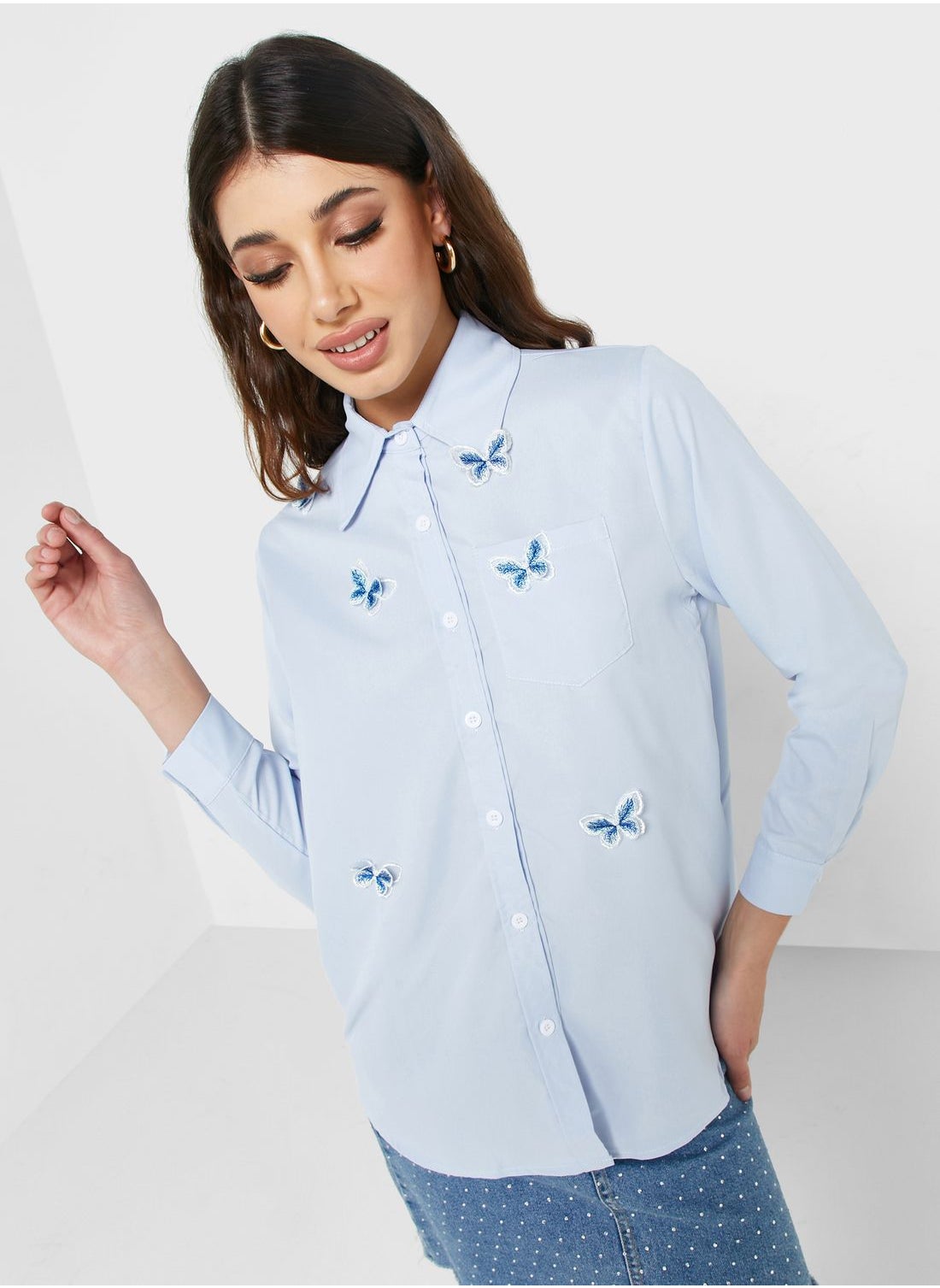 Embroidery Butterfly Shirt - https://f.nooncdn.com/p/pzsku/ZF9384CB4E0E3E313C728Z/45/_/1708345122/95844b8d-89ba-431c-a0e3-2d12a9beb1bf.jpg?format=jpg&width=original