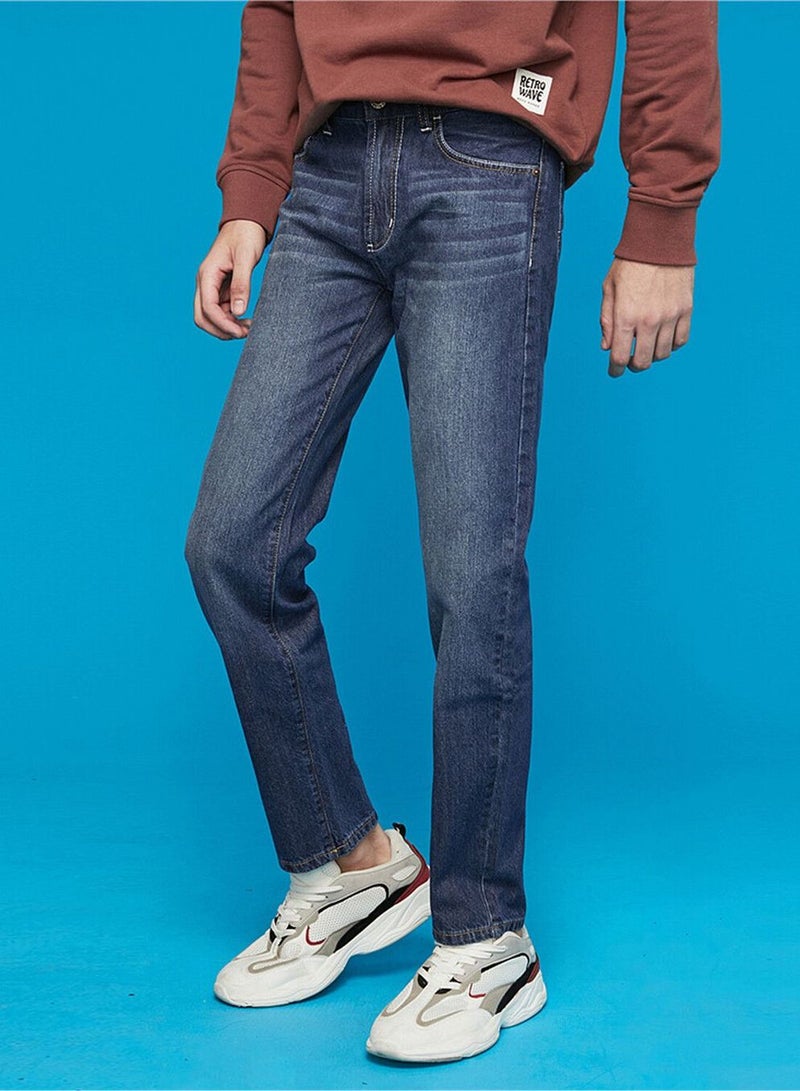 GIORDANO Men’s Skinny Tapered Stretch Denim - Image 1