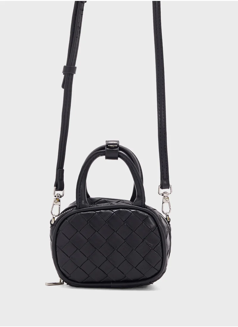 جينجر Woven Crossbody Bag