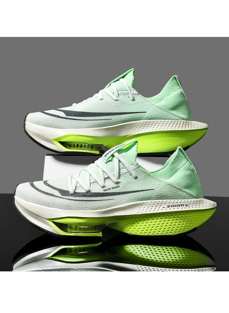 Generic New Sports Shoes  - Image 2