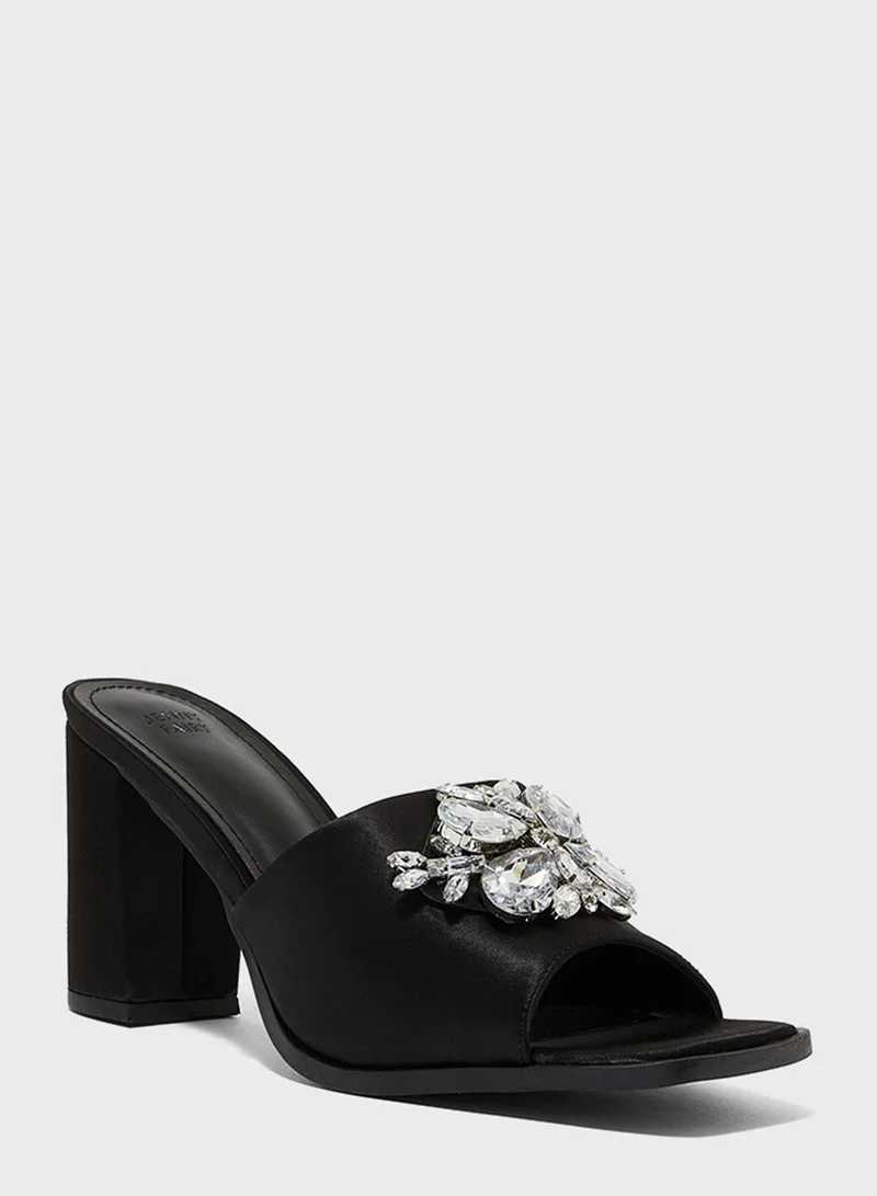 Jenny Fairy@ CCC Block Heel Sandals