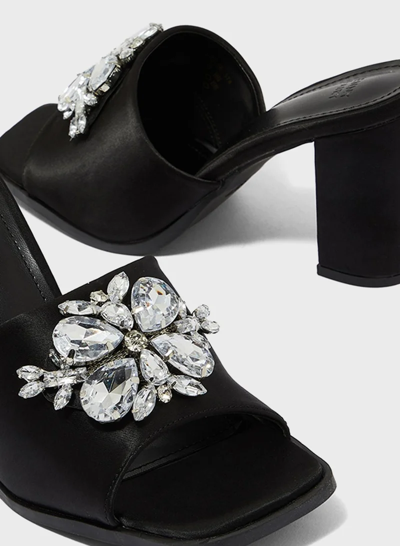 Jenny Fairy@ CCC Block Heel Sandals