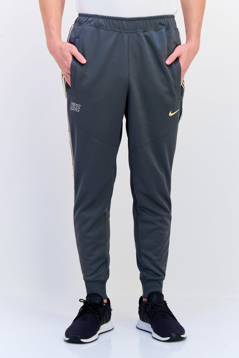 Nike سروال رياضي للرجال بتصميم قياسي، رمادي - Image 1