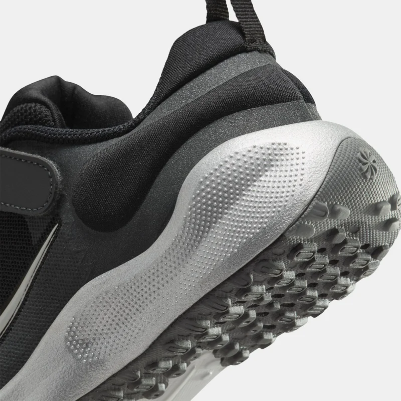 Nike Kids' Revolution 7 SE Shoes