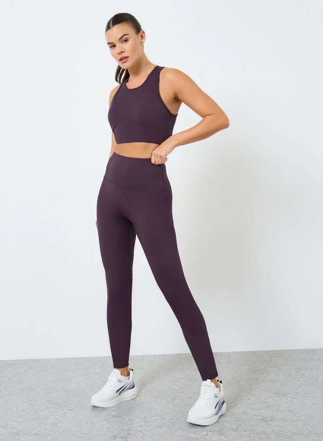 ستايلي اكتيف طقم رياضي: حمالة صدر بقصة ريسر باك مع ليجن