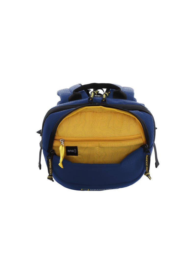 NATIONAL GEOGRAPHIC حقيبة ظهر للكمبيوتر National Geographic Explorer III RPET باللون الأزرق الملكي للرجال والنساء، حقيبة كمبيوتر محمول مبطنة متينة مقاومة للماء للسفر غير الرسمي في الهواء الطلق والمدرسة والمكتب  - Image 5