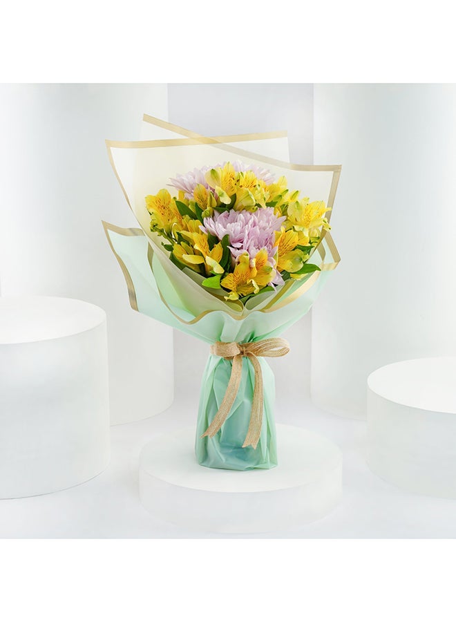 Ferns N Petals Mini Flower Beauty Bouquet