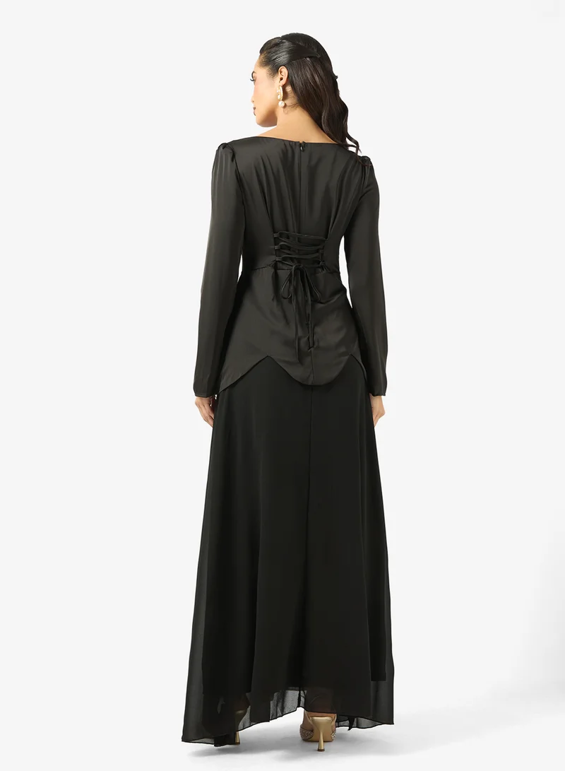 خزانة فستان - بخصر منسدل مزين بالدانتيل