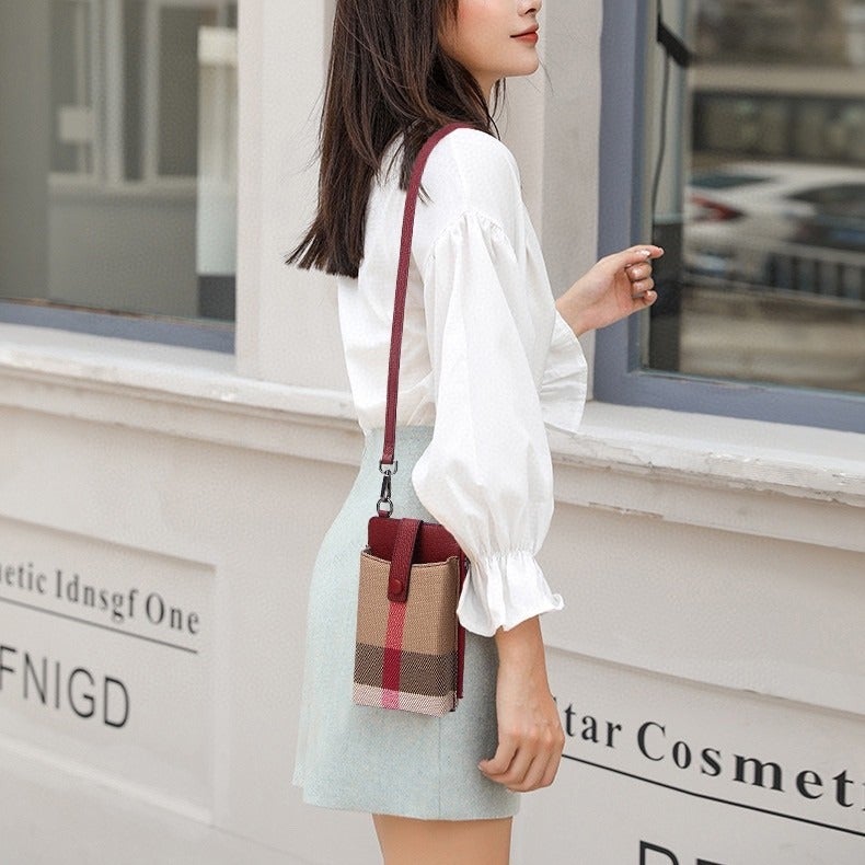 Small Bag Exquisite Canvas With Cowhide Mini Bag Women'S Contrast Color Crossbody Fashion Shoulder Mobile Phone Bag - Image 4