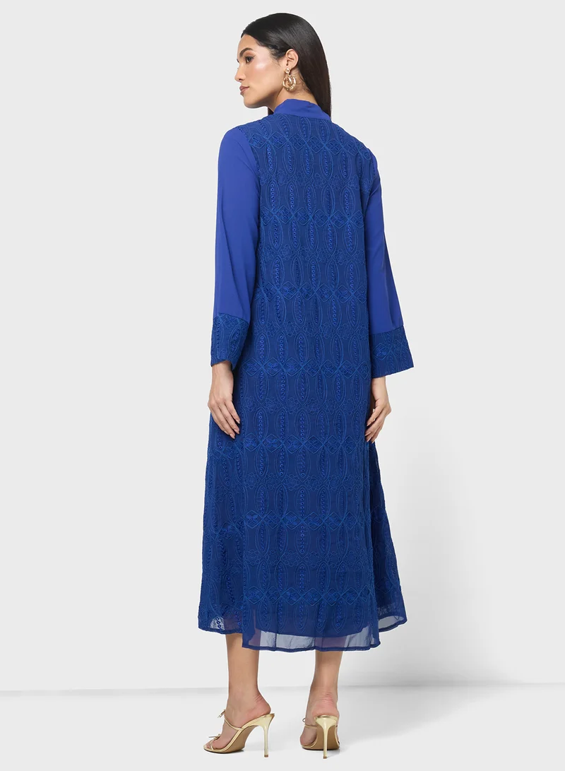 Khizana Embroidered Jalabiya