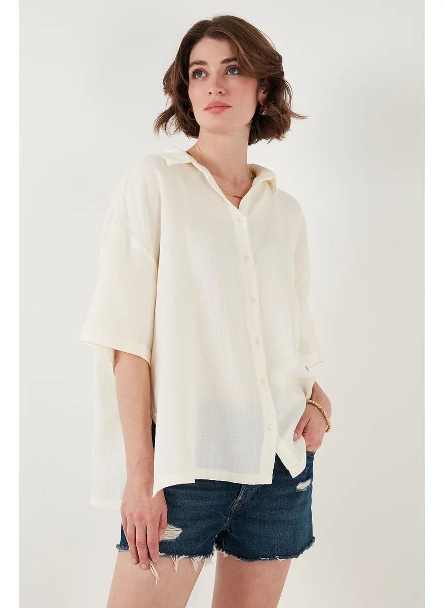 Lela Cotton Regular Fit Slit Short Sleeve Shirt Women's Shirt CF25S166965