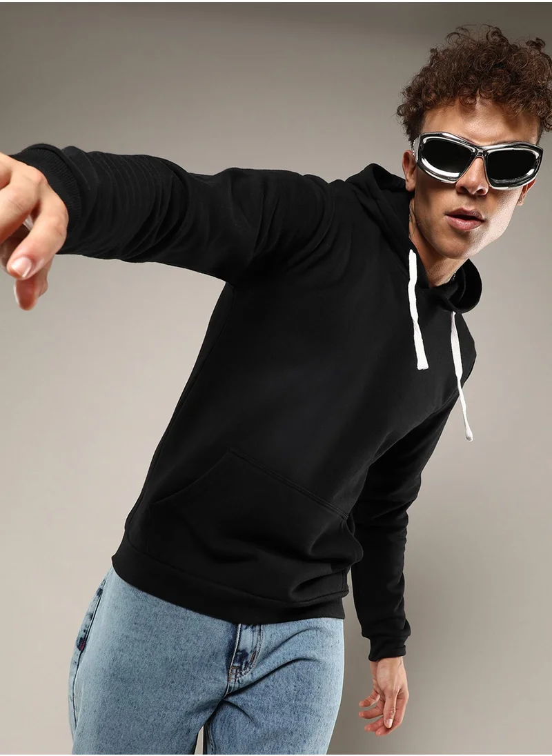 Campus Sutra Men's Black Pullover Hoodie With Contrast Drawstring