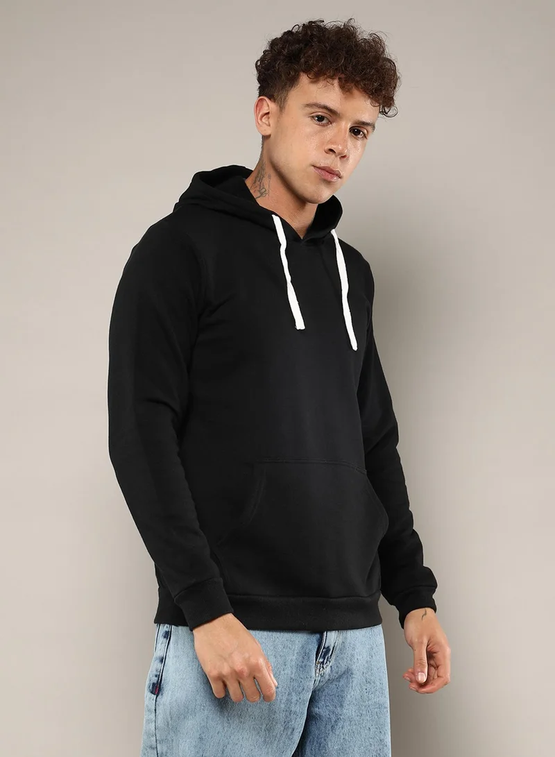 Campus Sutra Men's Black Pullover Hoodie With Contrast Drawstring