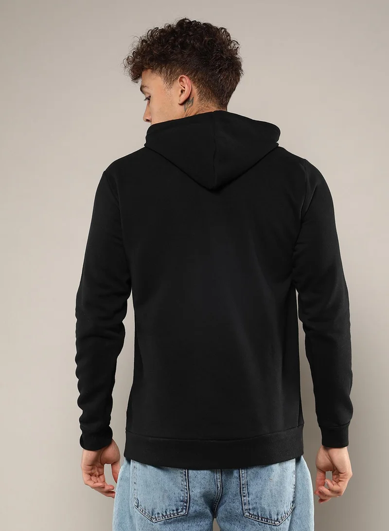 Campus Sutra Men's Black Pullover Hoodie With Contrast Drawstring