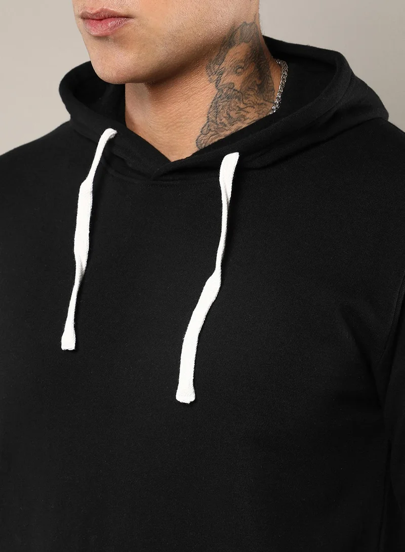 Campus Sutra Men's Black Pullover Hoodie With Contrast Drawstring